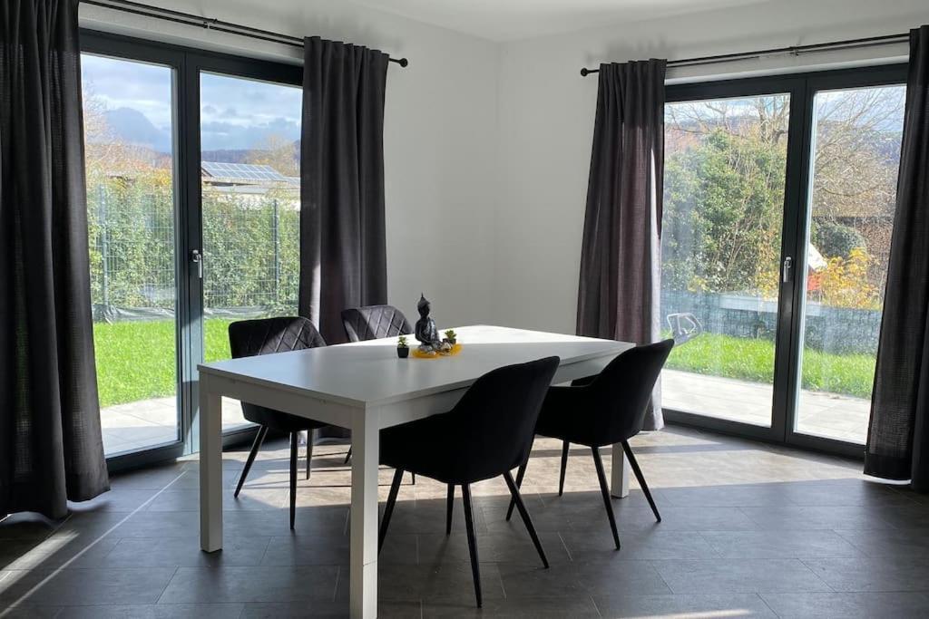 Modern Holiday Home Near Rheinfall And Black Forest Weisweil  Eksteriør bilde